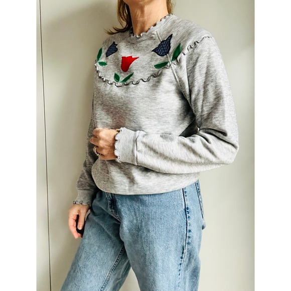 Vintage 80s Sweatshirt Tulips Lettuce Trim Grey Red Large Made in USA Granny - Picture 2 of 8